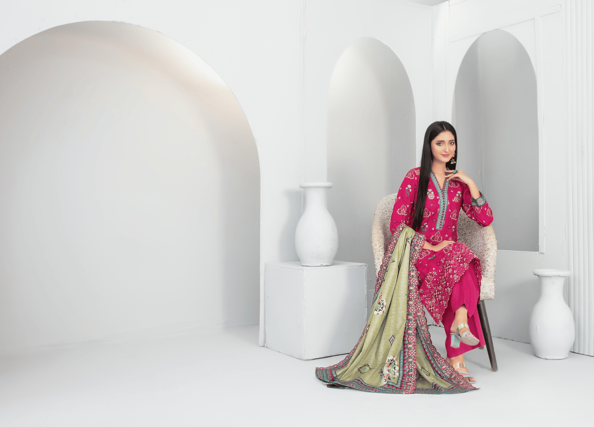 Magenta Floral Embroidered Khaddar 3 Piece Suit – Winter Collection